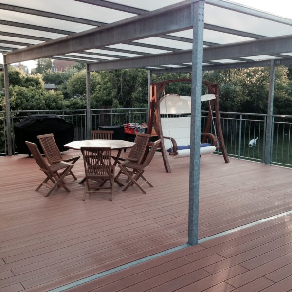 Teak terrasse fra K2komposit. Vare nr 2410